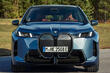 Atjauninātā elektriskā krosovers BMW iX 2025 apskats foto 1