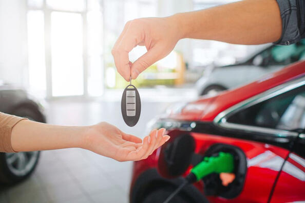 Vai ir vērts pirkt elektroauto? Nosveram plusus un mīnusus