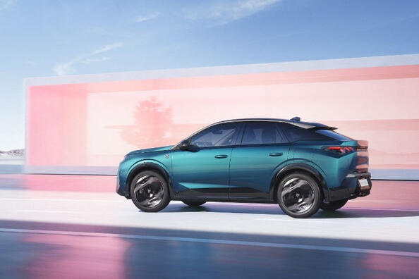 Peugeot e-3008 apskats: specifikācija, komplektācijas un citas iezīmes Foto 4