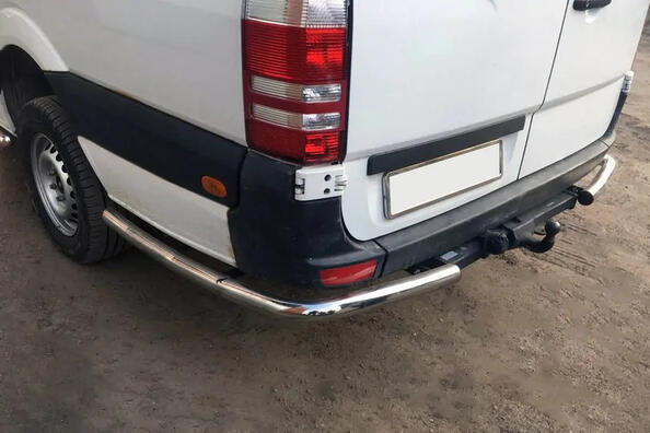 Aizmugurējie aizsargstieņi auto: ieguvumi un izvēle