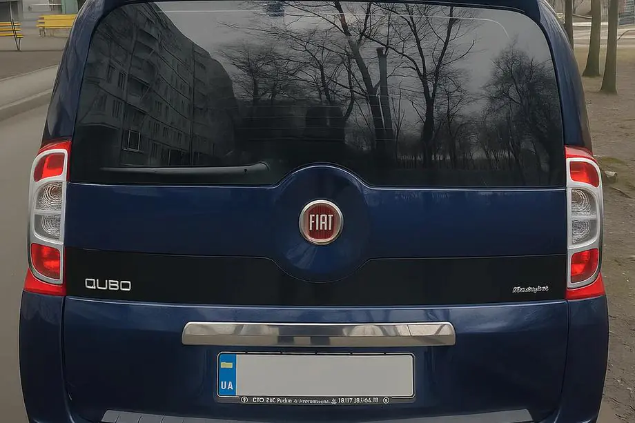 Fiat Fiorino/Qubo 2008–2024 Aizmugurējo stop lukturu uzlikas (2 gab., nerūsējošais tērauds) Image