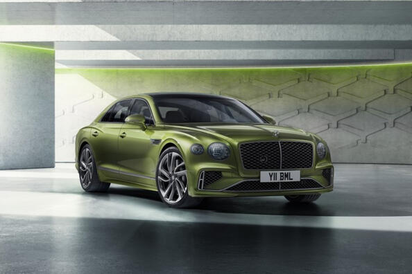 Bentley Flying Spur 2025 luksusa sedana apskats