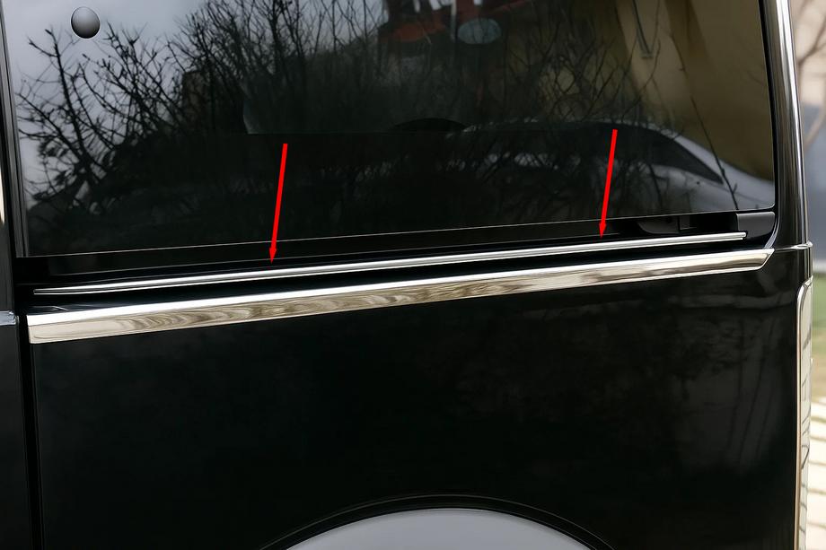 Ford Connect 2002–2006 Nerūsējošā tērauda moldings bīdāmo durvju sliedei Image