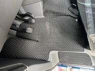 Volkswagen Crafter 2016– Salona grīdas paklājiņi 2024+ (3 gab., EVA, melni) foto 4