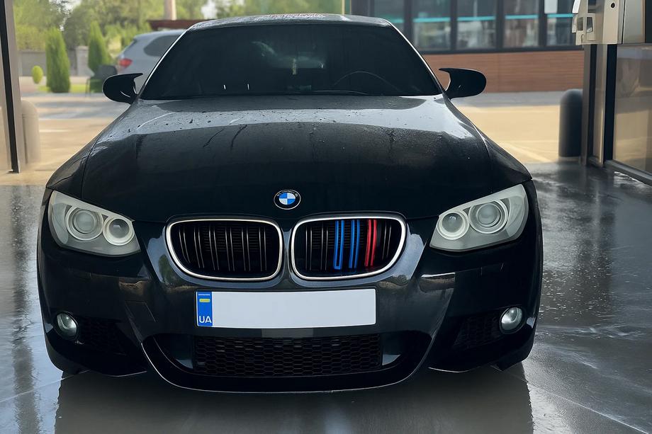 BMW 3. sērija E92/E93 2006–2013 Nieru restes M-Look (2010-2013, M-Color ar hroma apmali) Image