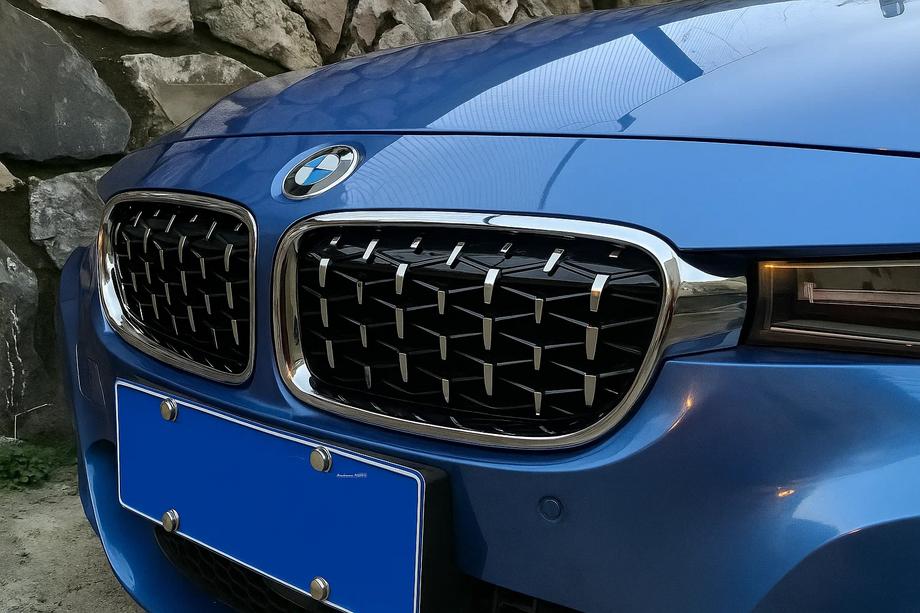 BMW 3. sērija F30/F31 2012–2019 Nieru režģis Diamond Silver (hroma apmale) Image