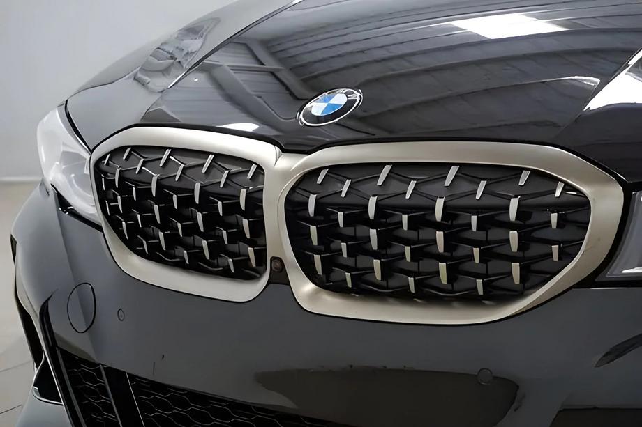 BMW 3. sērija G20/G21 2018– Nieru režģi Diamond Silver (2018-2022, matēta hroma apmale) Foto 3