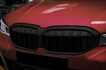 BMW 3. sērija G20/G21 2018– M-Look nieru restes (2022+, matēti melnas) foto 1