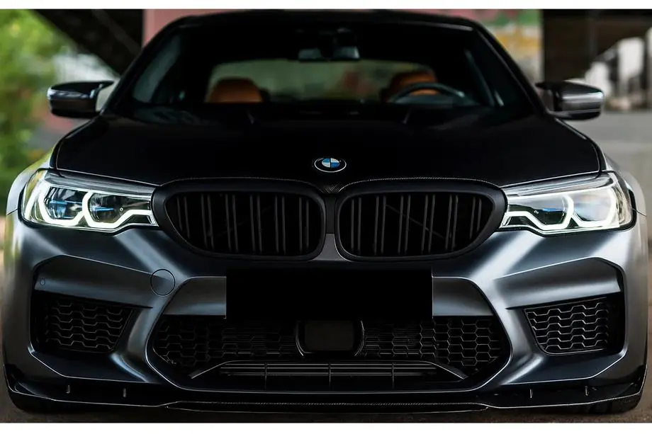 BMW 5. sērija G30/G31 2017–2023 M-Look nieru reste (2017-2020, matēti melna) Image