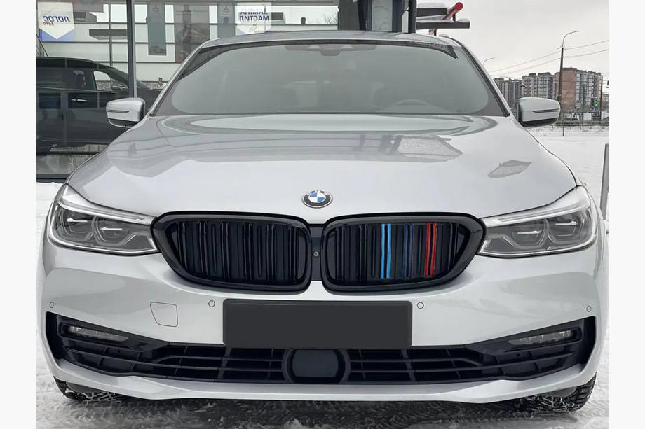 BMW 6. sērija G32 2017– Nieru reste M-Look (2017-2020, M-Color) Image