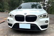 BMW X1 F48 2015–2022 M-Look nieru režģi (2015-2019, spīdīgi melns) foto 1
