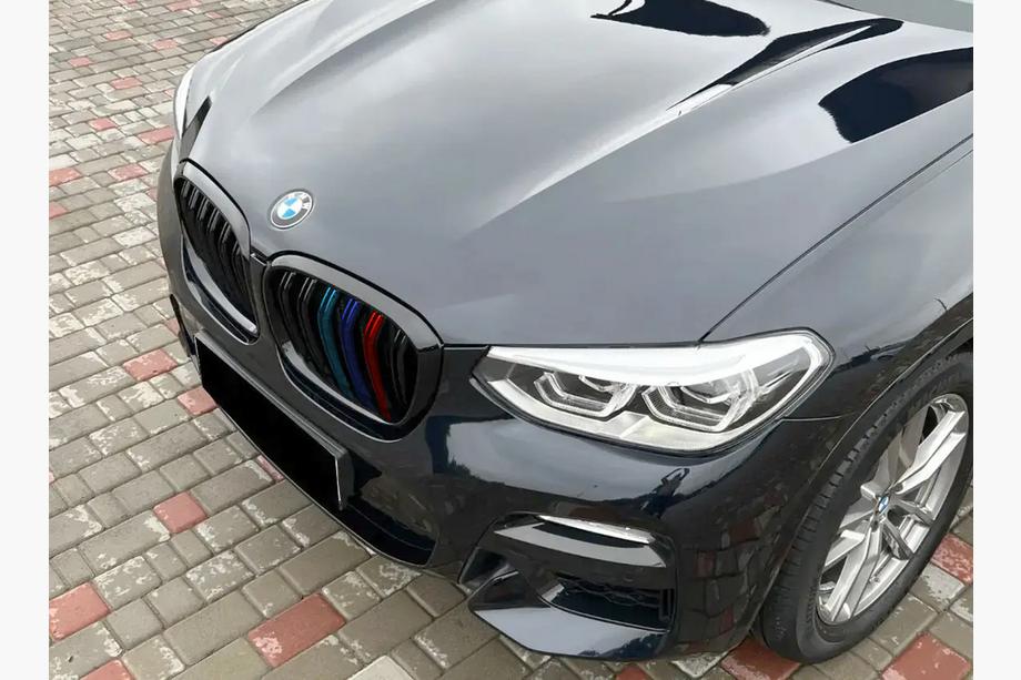 BMW X4 G02 2018– Nieru režģi M-Look (2018-2021, M-Color) Image