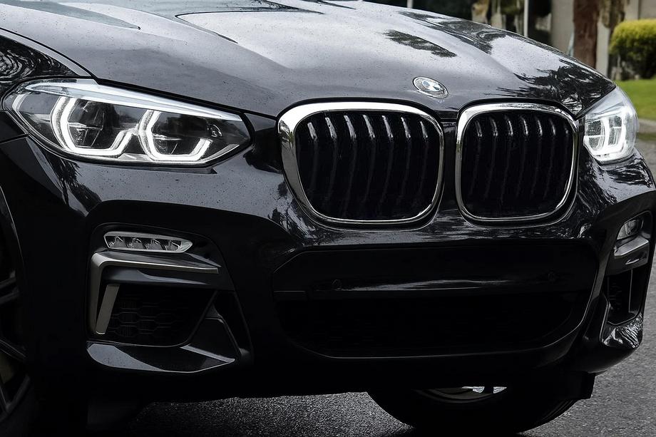 BMW X3 G01 2018– Nieru reste 1 Bar (2018-2021, spīdīgi melna ar hroma apdari) Image