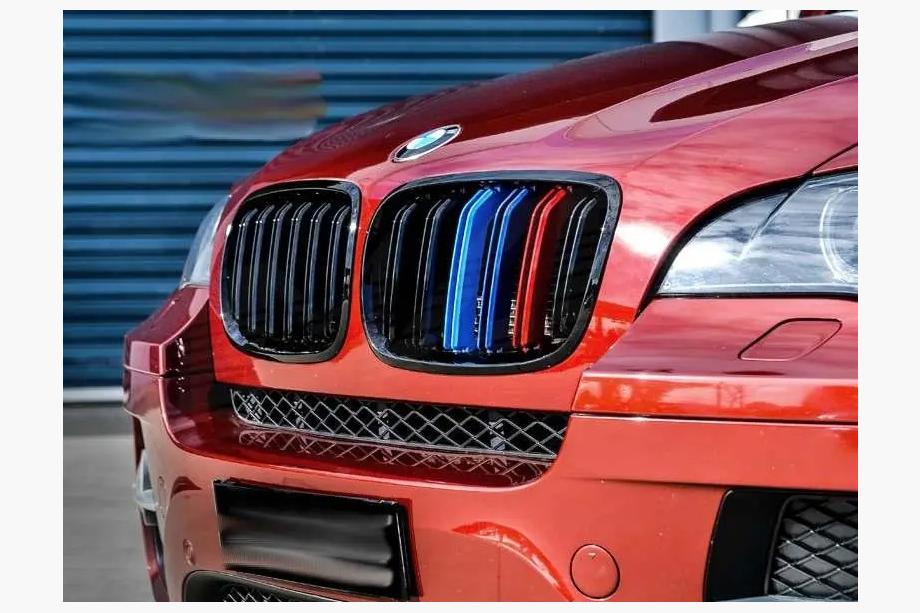 BMW X5 E70 2007–2013 M-Look nieru restes (M-Color) Image