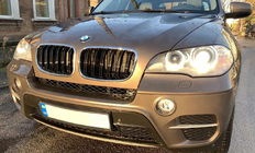 BMW X5 E70 2007–2013 M-Look nieru restes (spīdīgi melnas ar hroma apmali) foto 1