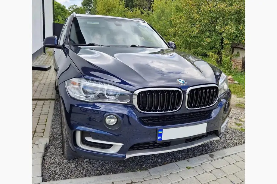 BMW X5 F15 2013–2018 M-Look nieru restes (spīdīgi melnas ar hroma apmali) Foto 4