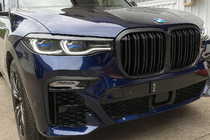 BMW X7 G07 2019– Nieru restes M-Look (2019-2022, matēti melnas) foto 3