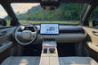 Toyota bZ3X elektriskā krosovera apskats foto 4