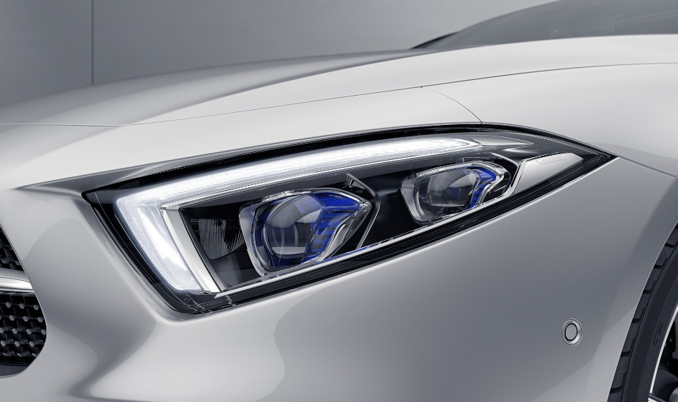 Ideāla gaisma: auto optikas kopšanas ceļvedis