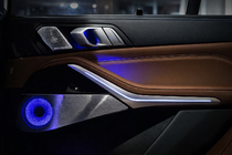 BMW X5 G05 2019–2026 Dekoratīvo paneļu uzliku komplekts ar apgaismojumu Bowers&Wilkins foto 4