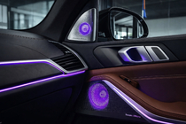 BMW X5 G05 2019–2026 Dekoratīvo paneļu uzliku komplekts ar apgaismojumu Bowers&Wilkins foto 3