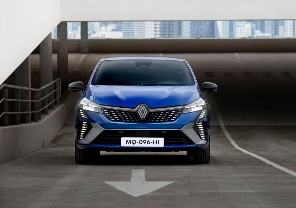 Renault Clio: Atjaunināts pilsētas hečbeks