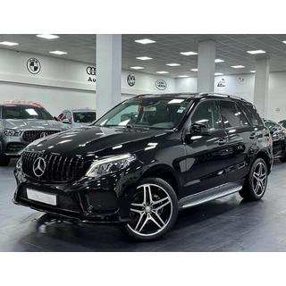 Priekšējais radiātora režģis GT Panamericana Black (GLE) foto 2