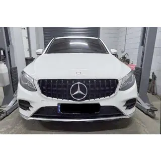 Priekšējais radiatora režģis GT Panamericana Black (2015-2019) foto 3