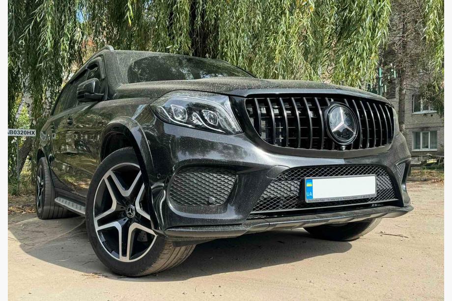 Mercedes GL/GLS klase X166 2012–2019 Priekšējā reste GT Panamericana Black (GLS) Image