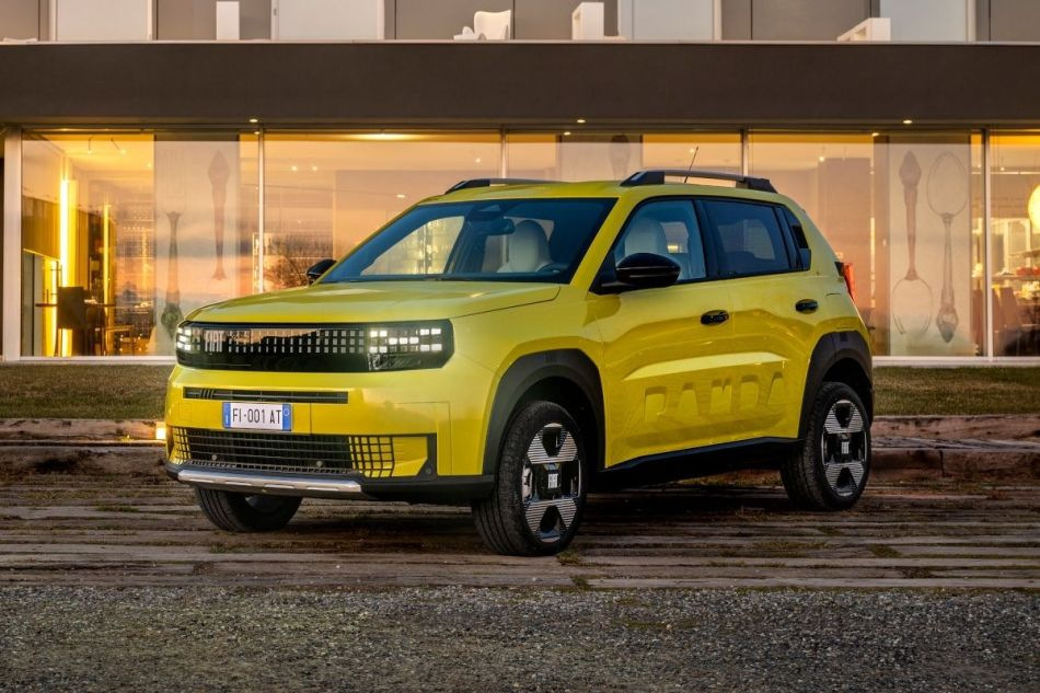 Fiat Grande Panda: Jaunā kompaktā hečbeka apskats