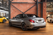 Mercedes C-class W205 2014–2021 Aizmugurējais difuzors ar izplūdes uzgaļiem Silver (C63 dizains 2018-2021) foto 1