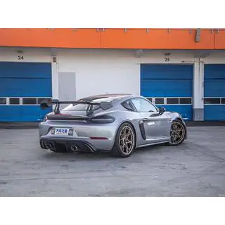 GT4 RS spoileris foto 3