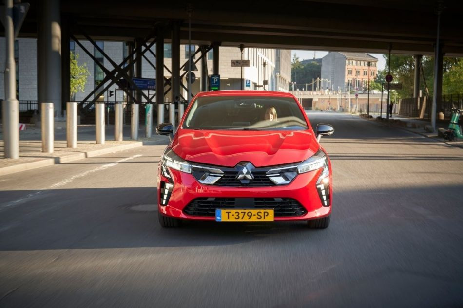 Mitsubishi Colt 7: Tehniskie dati, komplektācijas un īpatnības
