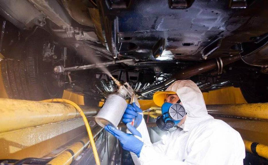 Cik bieži veikt auto pretkorozijas apstrādi?