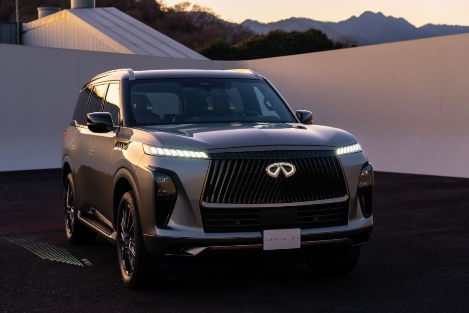 Infiniti QX80 2025 apskats: greznība un jauda jaunā līmenī