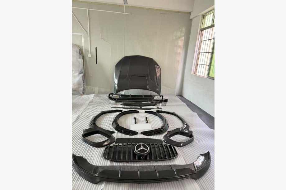 Mercedes GLS X167 2019– LRT Carbon virsbūves komplekts (priekš GLS63) Foto 3