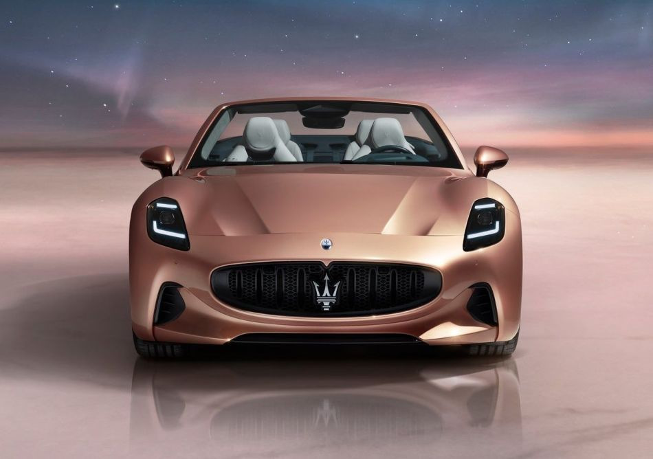 Maserati GranCabrio Folgore: elektriskā kabrioleta apskats