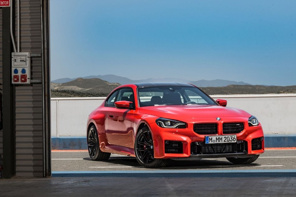 BMW M2 Coupe (G87) 2025: Kompakta, jaudīga kupejas apskats