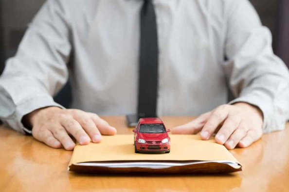 Kā izvēlēties labāko apdrošināšanas kompāniju savam auto?