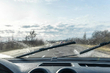 Kāpēc auto vējstikla tīrītāji saskrāpē stiklu? foto 1
