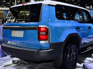 Toyota Land Cruiser Prado 250 2023– Hroma aizmugurējo lukturu uzlikas foto 2