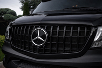 Mercedes Sprinter W906 2006–2018 Priekšējā režģa reste Panamericana GT Panamericana Black (2013-2018) foto 1