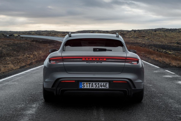 Porsche Taycan Sport Turismo 2025 apskats Foto 4