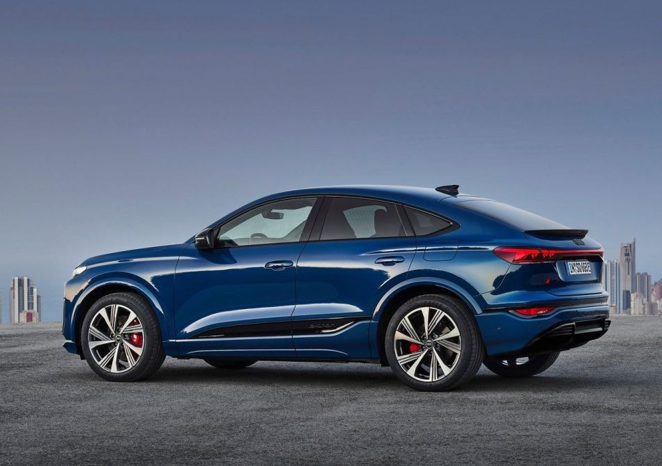 Audi SQ6 Sportback e-tron sportiskā kupejas tipa krosovers: apskats