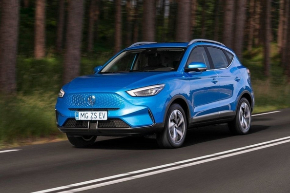 Atjauninātais MG ZS EV: elektriskā krosovera apskats