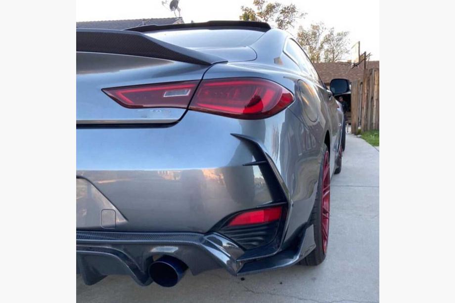 Infiniti Q50/Q60 2013–2024 Aizmugurējā bufera uzlikas (Q60 2016-2022, oglekļa šķiedra) Foto 3