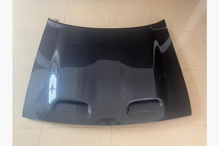Dodge Challenger 2008–2023 Motora pārsegs (oglekļa šķiedra) Image