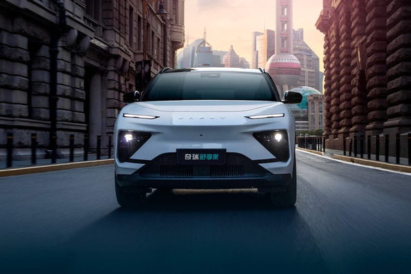 Chery Tiggo 6 (eQ7) 2025: Elektriskā krosovera apskats Foto 3