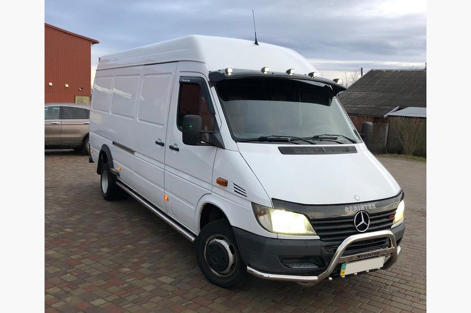 Mercedes Sprinter W901/902/903/904/905 1995–2006 Priekšējais aizsargstienis Exclusive (nerūsējošais tērauds) Foto 3