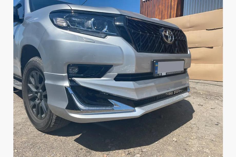 Toyota Land Cruiser Prado 150 2009–2023 Priekšējā bampera lūpas spoilers Modelista V3-LED (2017-) Foto 5